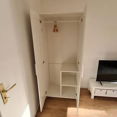 Zentrales Wohlfuehl-apartment Διαμέρισμα *